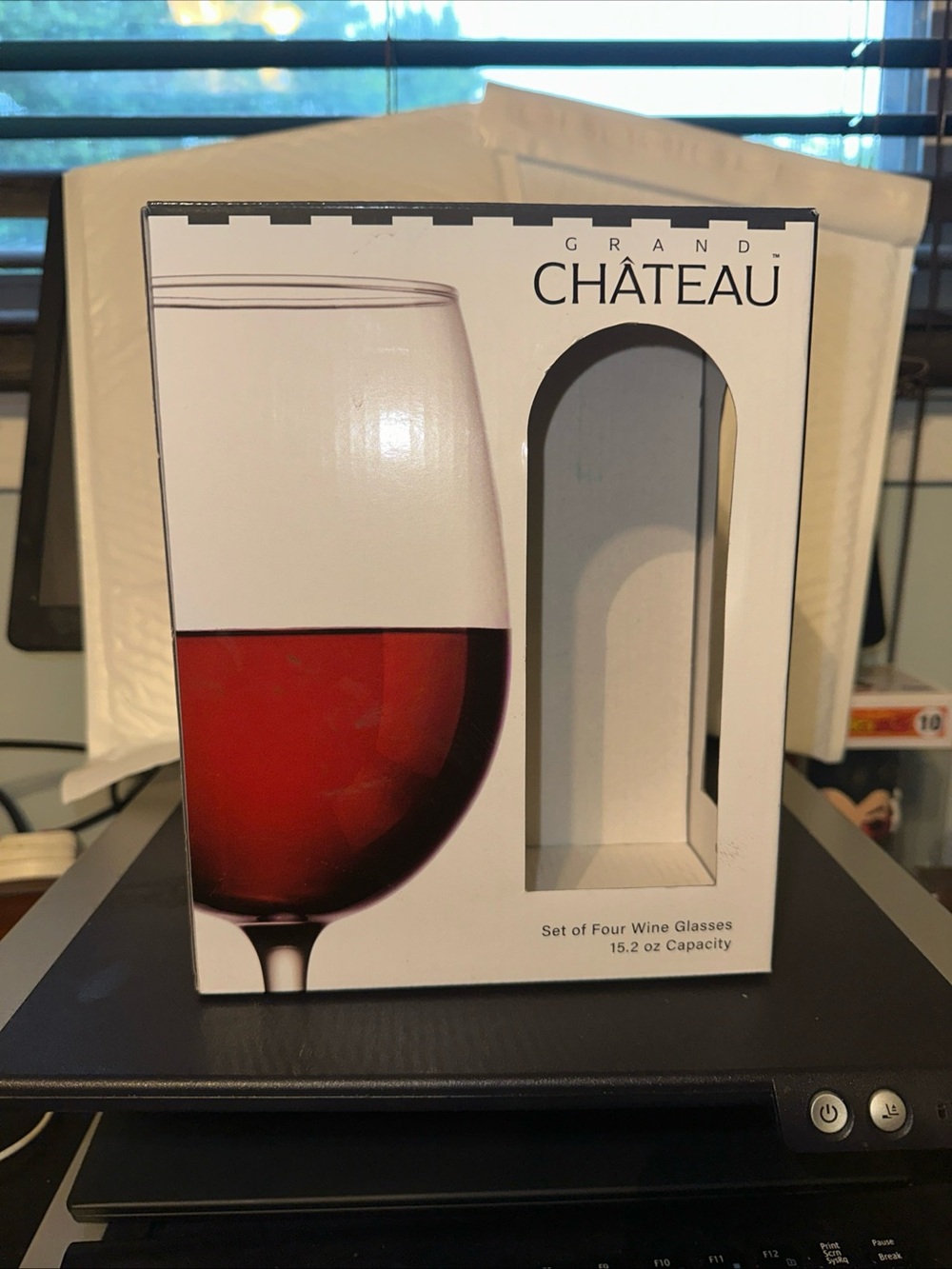 Chateau Wine Glasses - Set of 4